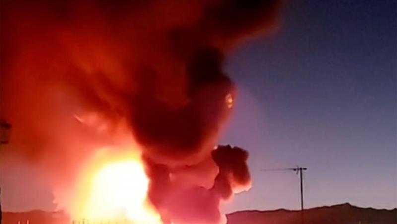 Incendiu la un depozit de carburanţi din staţiunea Soci, unde Putin are o reşedinţă oficială. Ar putea fi vorba de un atac cu drona