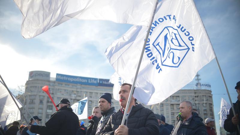 Proteste în Bucureşti. Sindicaliştii BNS şi poliţiştii, scoşi în stradă de noile măsuri fiscale anunţate de Guvern