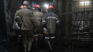 Protest spontan la Mina Băiţa. Minerii nu vor să mai muncească deoarece nu le-au fost plătite salariile la timp