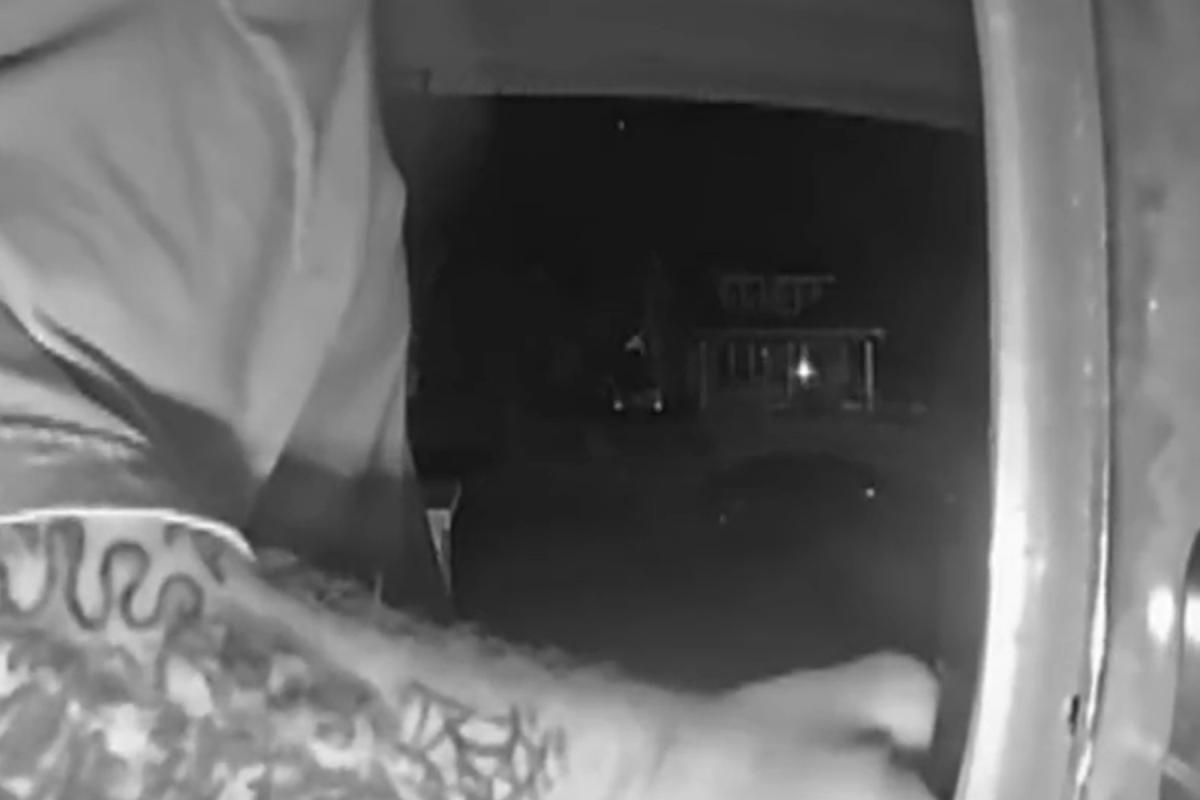 Tatăl unei fete de 11 ani, abuzată sexual, acuză poliția din Ohio că în loc să o ajute, a acuzat-o Tatăl unei fete de 11 ani, abuzată sexual, acuză poliția din Ohio că în loc să o ajute, a acuzat-o