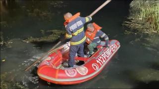 Cadavrul din râul Teleajen. Trupul unui bărbat neidentificat a fost găsit la malul apei, în Prahova