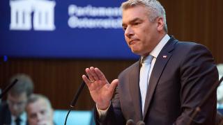 Presa austriacă acuză România de răzbunare: Cum ar bloca Bucureștiul participarea Vienei la reuniunile NATO