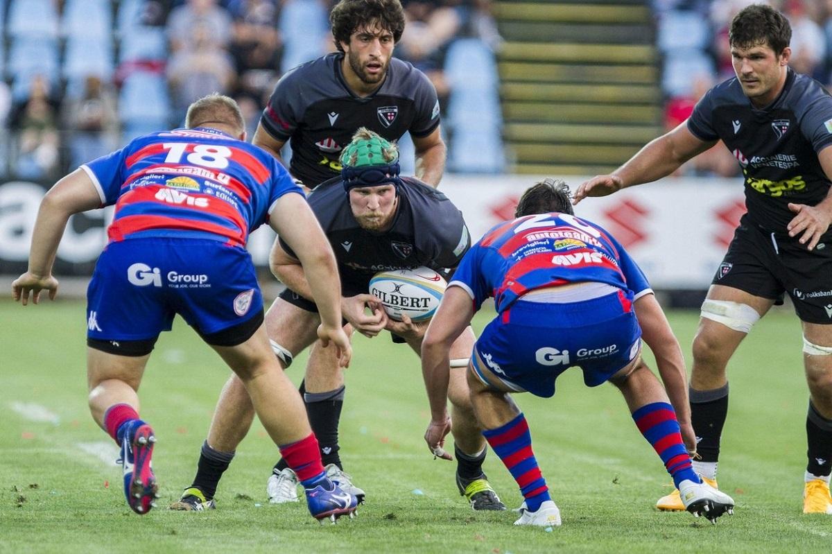 Meciurile dintre Rugby Rovigo Delta şi Petrarca Padova sunt întotdeauna extrem de încinse Meciurile dintre Rugby Rovigo Delta şi Petrarca Padova sunt întotdeauna extrem de încinse
