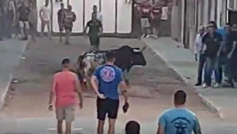 Inevitabilul s-a produs iar: Un bărbat a murit împuns de un taur, la un festival din Spania