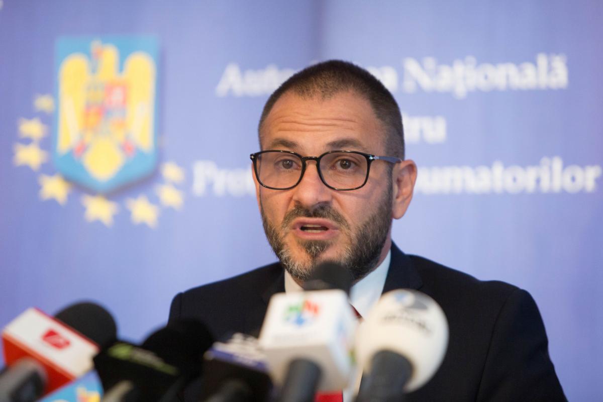 ANPC anunţă controale de fond la patru bănci. Există suspiciuni legate de situaţia francului elveţian, IRCC şi ROBOR ANPC anunţă controale de fond la patru bănci. Există suspiciuni legate de situaţia francului elveţian, IRCC şi ROBOR