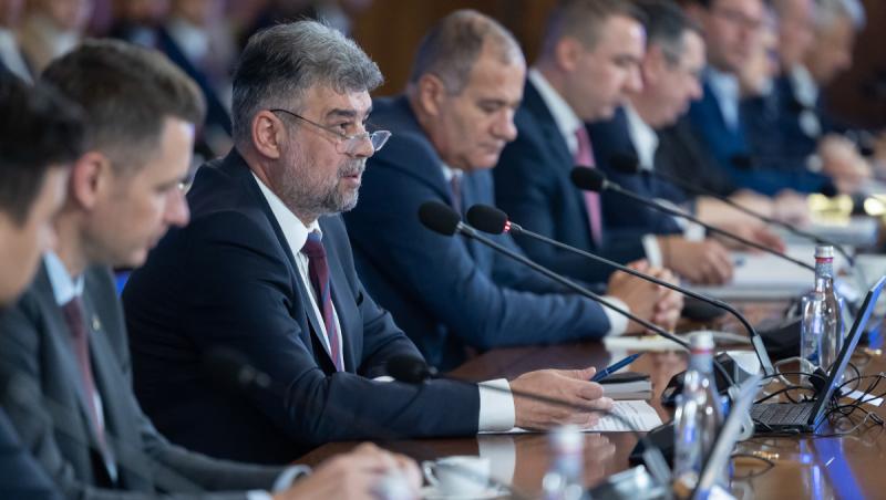 Parlamentul se reuneşte de la ora 18.00 pentru asumarea răspunderii Guvernului pe pachetul măsurilor fiscale