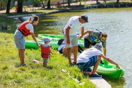 Competiţie de canoe