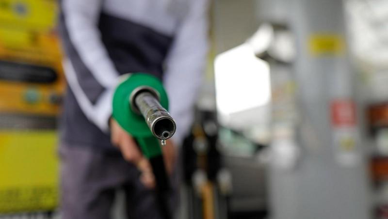 Care sunt preţurile la carburanţi astăzi, 28 septembrie 2023. Preţul la benzină scade cu 3 bani pe litru