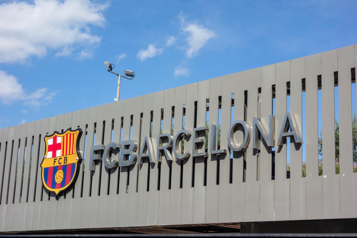 FC Barcelona, acuzată de dare de mită în cazul Negreira. Clubul ar fi plătit milioane de euro pentru arbitraje favorabile FC Barcelona, acuzată de dare de mită în cazul Negreira. Clubul ar fi plătit milioane de euro pentru arbitraje favorabile