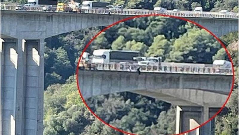Un jucător de la OGC Nice ameninţă că se sinucide. Alexis Beka Beka s-a urcat pe viaductul Magnan, la 100 de metri de sol