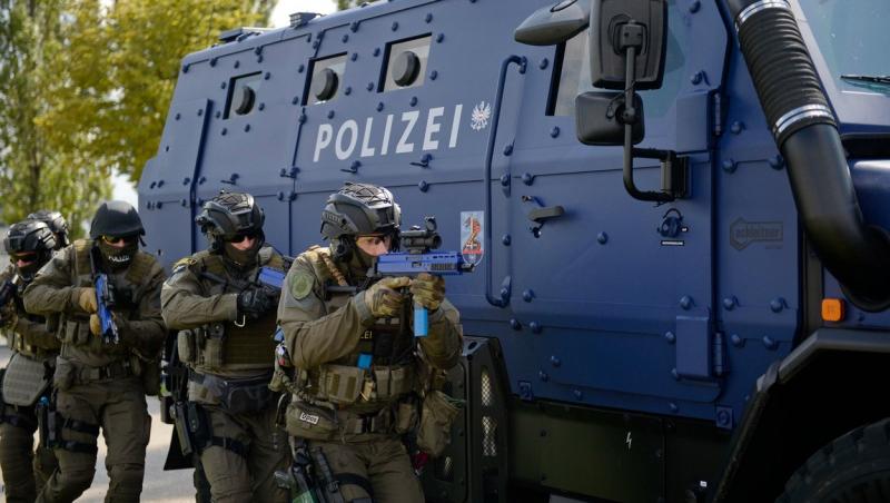 Hoţul român care i-a şocat pe austrieci cu brutalitatea sa: "Sunt violenţe despre care nu am citit niciodată". Bărbatul riscă închisoarea pe viaţă