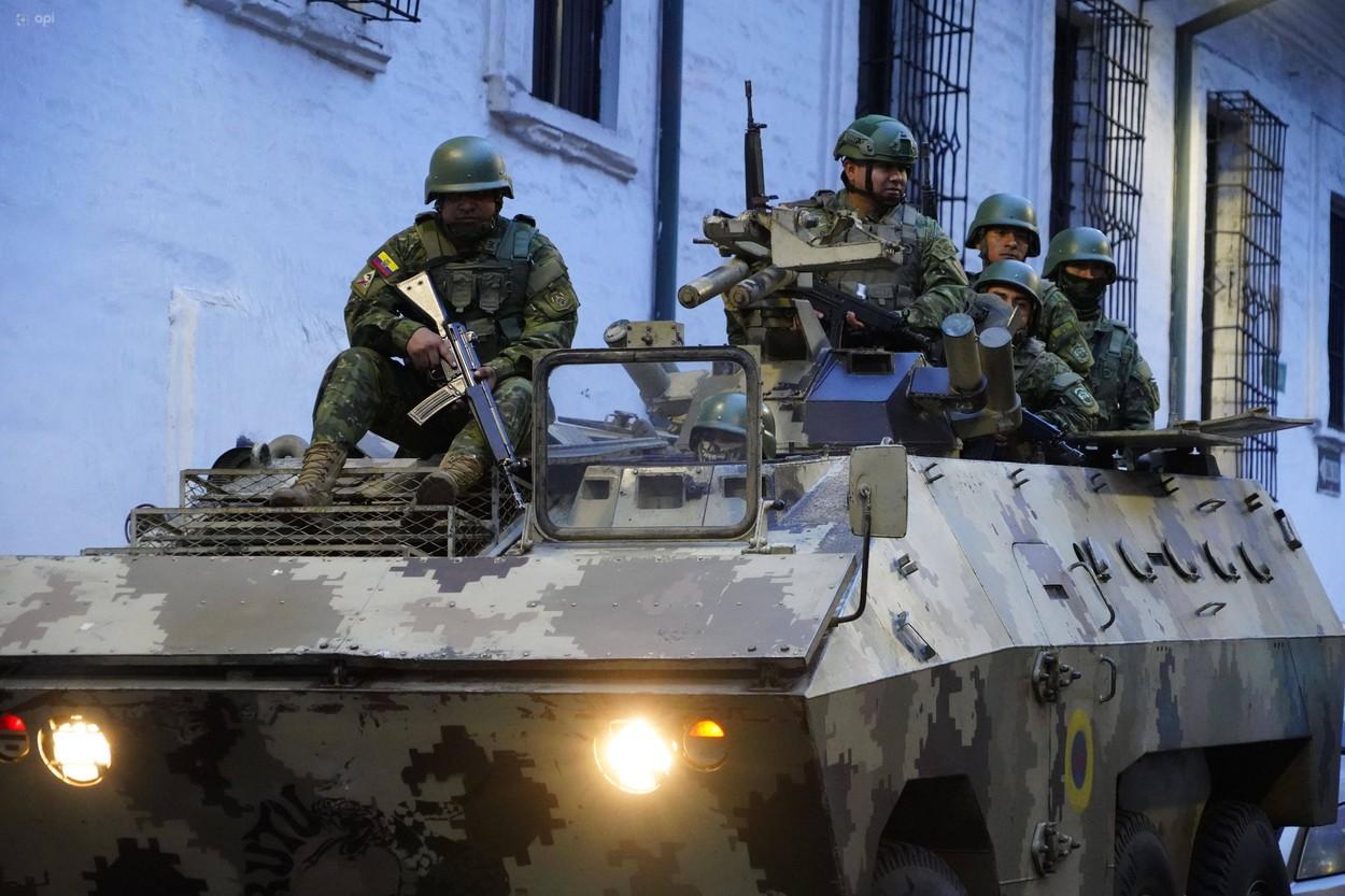 Ecuadorul, la mila la grupărilor criminale. Momentul în care un studio TV e luat cu asalt. Armata a fost trimisă pe străzi