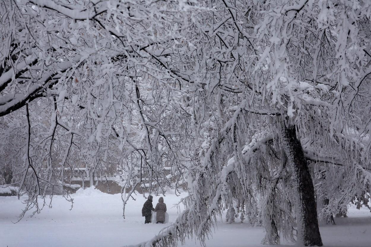 SUA, măturate de furtuni de zăpadă: peste 250.000 de persoane, rămase fără curent. Meteorologii anunță -45 grade Celsius