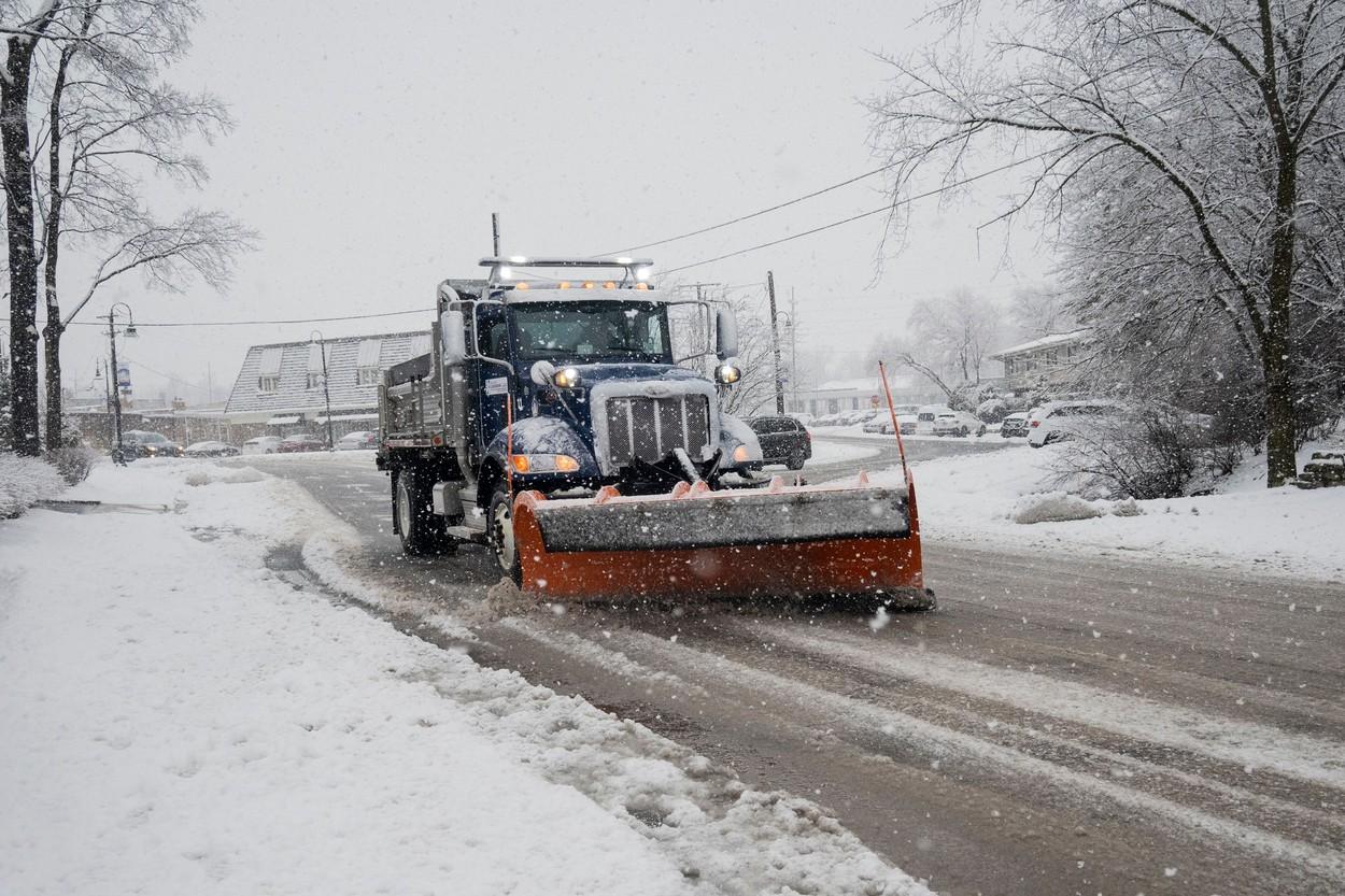 SUA, măturate de furtuni de zăpadă: peste 250.000 de persoane, rămase fără curent. Meteorologii anunță -45 grade Celsius