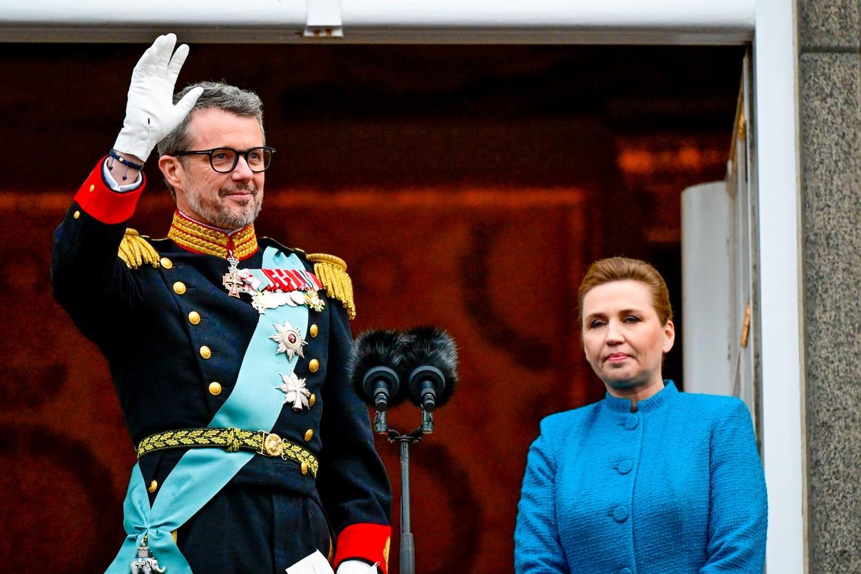 Regele Frederik al X-lea al Danemarcei a urcat duminică pe tron