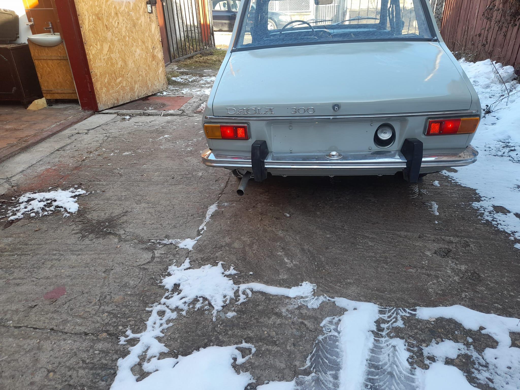 Dacia 1300 din anul 1971, de vânzare. Câţi bani cere proprietarul: "Ai scris din greșeală euro"