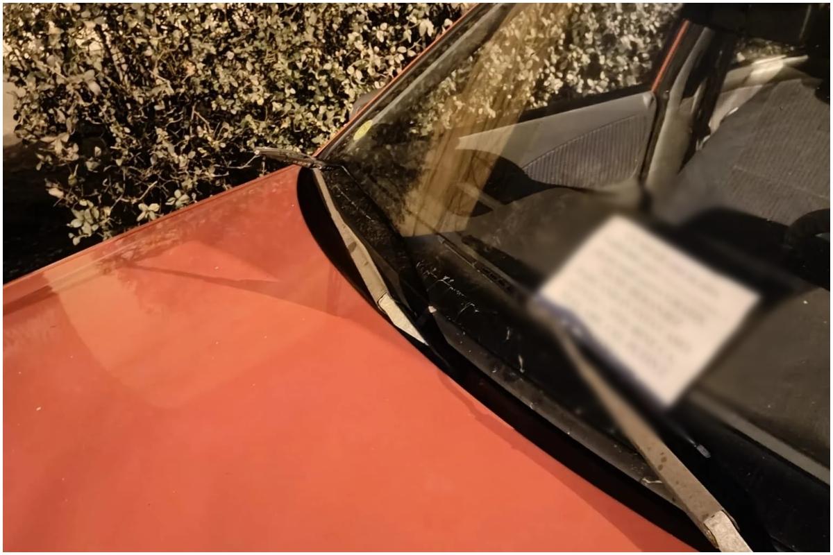 Ce a păţit un clujean care şi-a parcat maşina în faţa unei vile de 600.000 de euro. "Oferta specială" lăsată pe parbriz