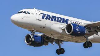 TAROM vrea să-l dea în judecată pe pasagerul care şi-a tăiat venele în timpul zborului Bruxelles - Otopeni