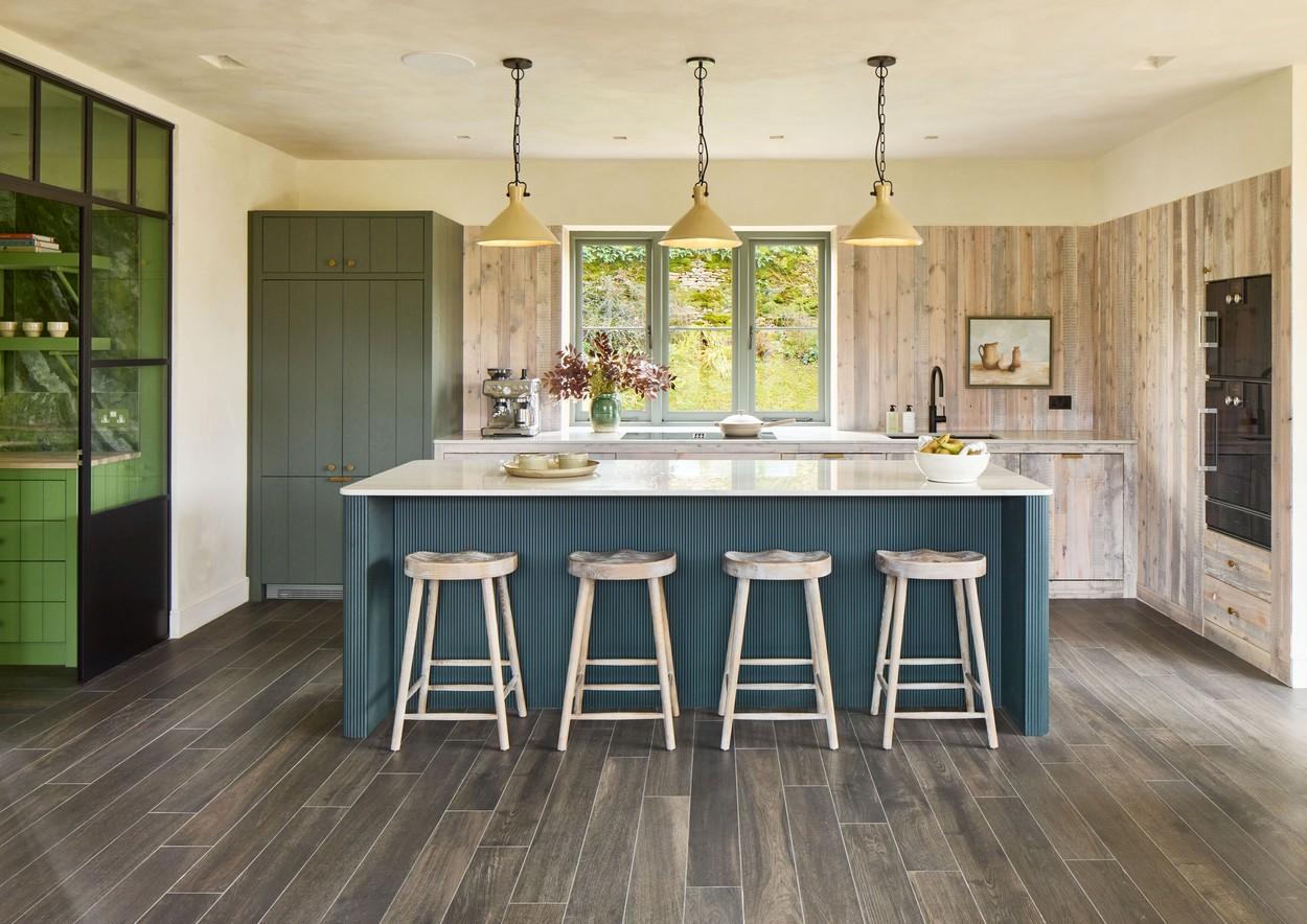 O casă de lux din UK evaluată la 3 milione de lire sterline poate fi obținută cu doar 10 lire