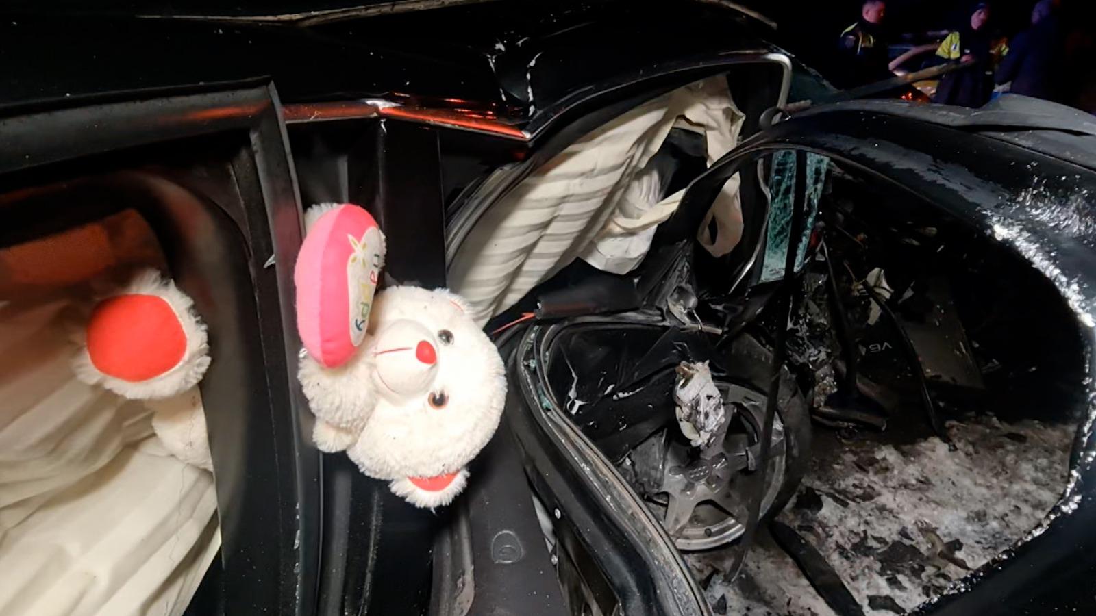 "O să-şi înmormânteze soţia". Andra, tânăra moartă în accidentul dezastruos din Botoşani, era gravidă în 7 luni