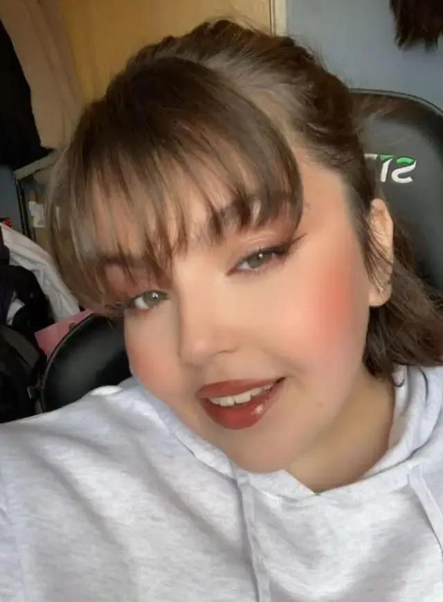 "Ne vedem pe partea cealaltă". A plătit 2.500 de lire pe o operaţie de slăbire în Turcia şi a murit în chinuri. Ultimul mesaj al fetei