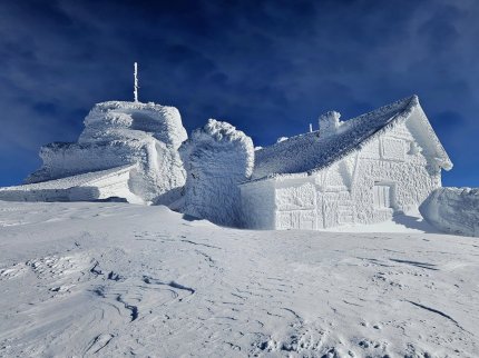 stația meteo Vârful Omu