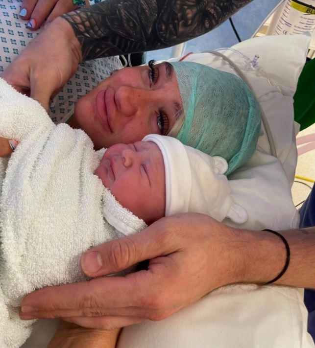 Câţi bani a dat o gravidă ca să arate "fenomenal" la naştere