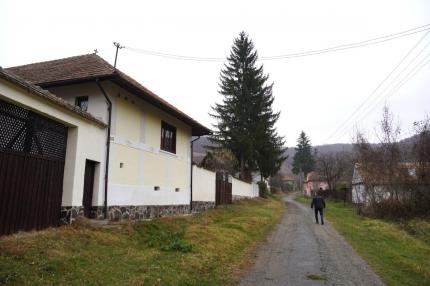 Satul din România unde un sfert dintre localnici sunt profesori universitari. Este al doilea „record” greu de egalat