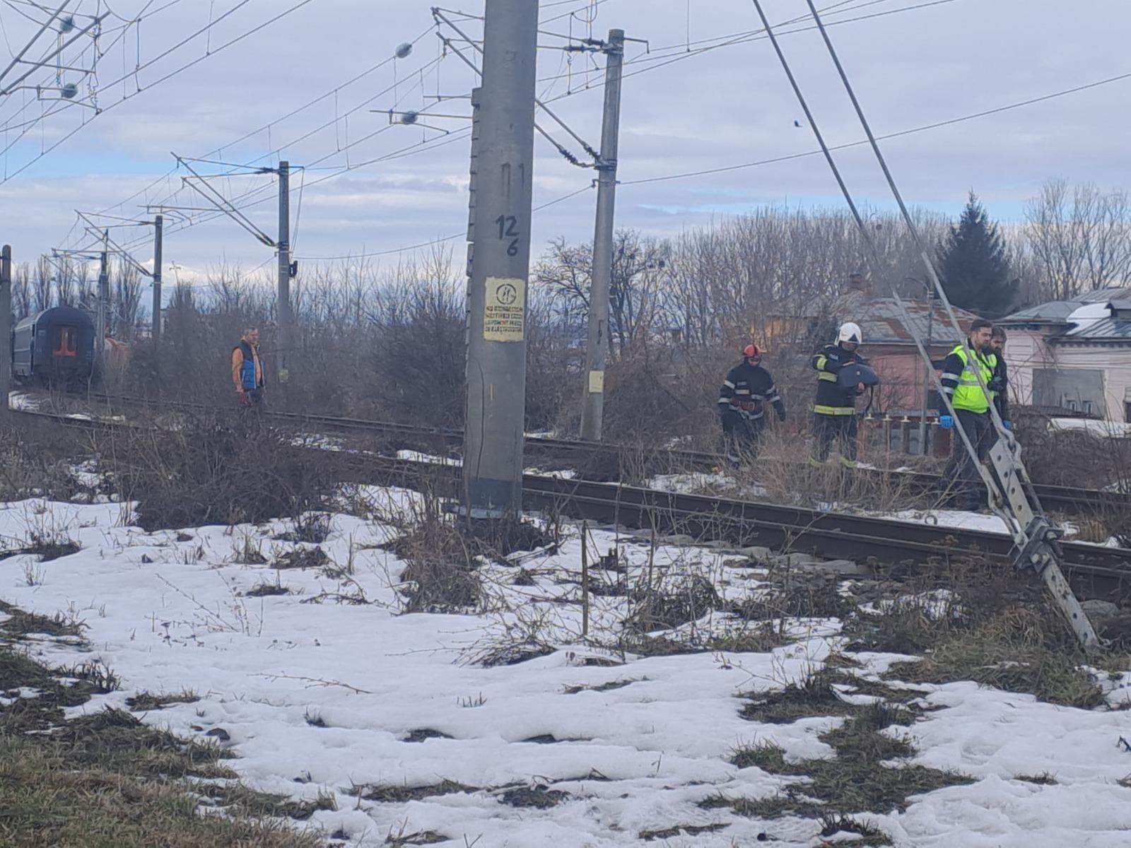 Copil de 14 ani, lovit mortal de un tren care circula pe ruta Suceava-Bucureşti, în Roman