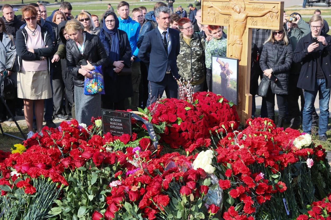 Tânăra care l-a ucis pe blogger-ul rus Vladlen Tatarski, condamnată la 27 de ani de închisoare. Femeia i-a oferit o statuetă cadou care a explodat