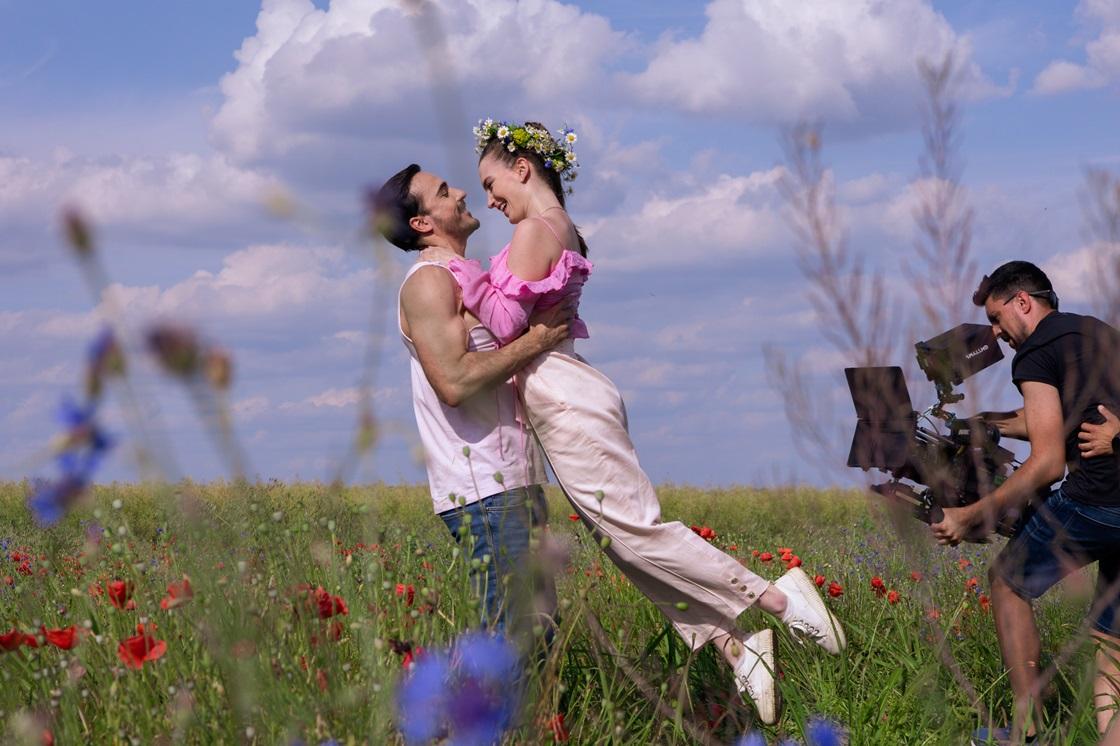 Lia – soţia soţului meu şi Lasă-mă, îmi place! Camera 609 revin cu noi sezoane din 11 şi 12 ianuarie, de la 20:30, la Antena 1