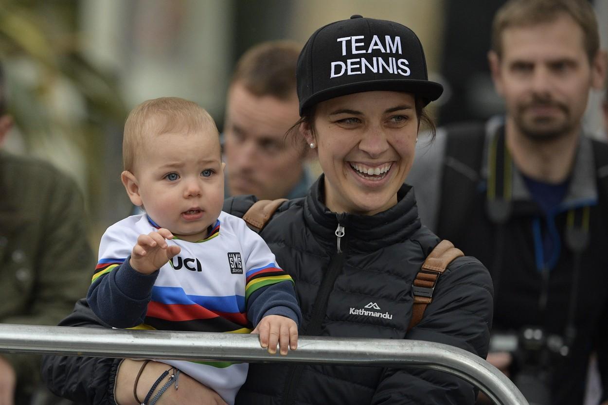 "Cuvintele nu pot exprima tristeţea". Familia ciclistei Melissa Hoskins, sfâşiată de durere după ce a fost ucisă de maşina condusă de soţul ei