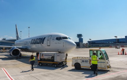 Tarom anunţă că anulează un zbor joi, 1 februarie 2024