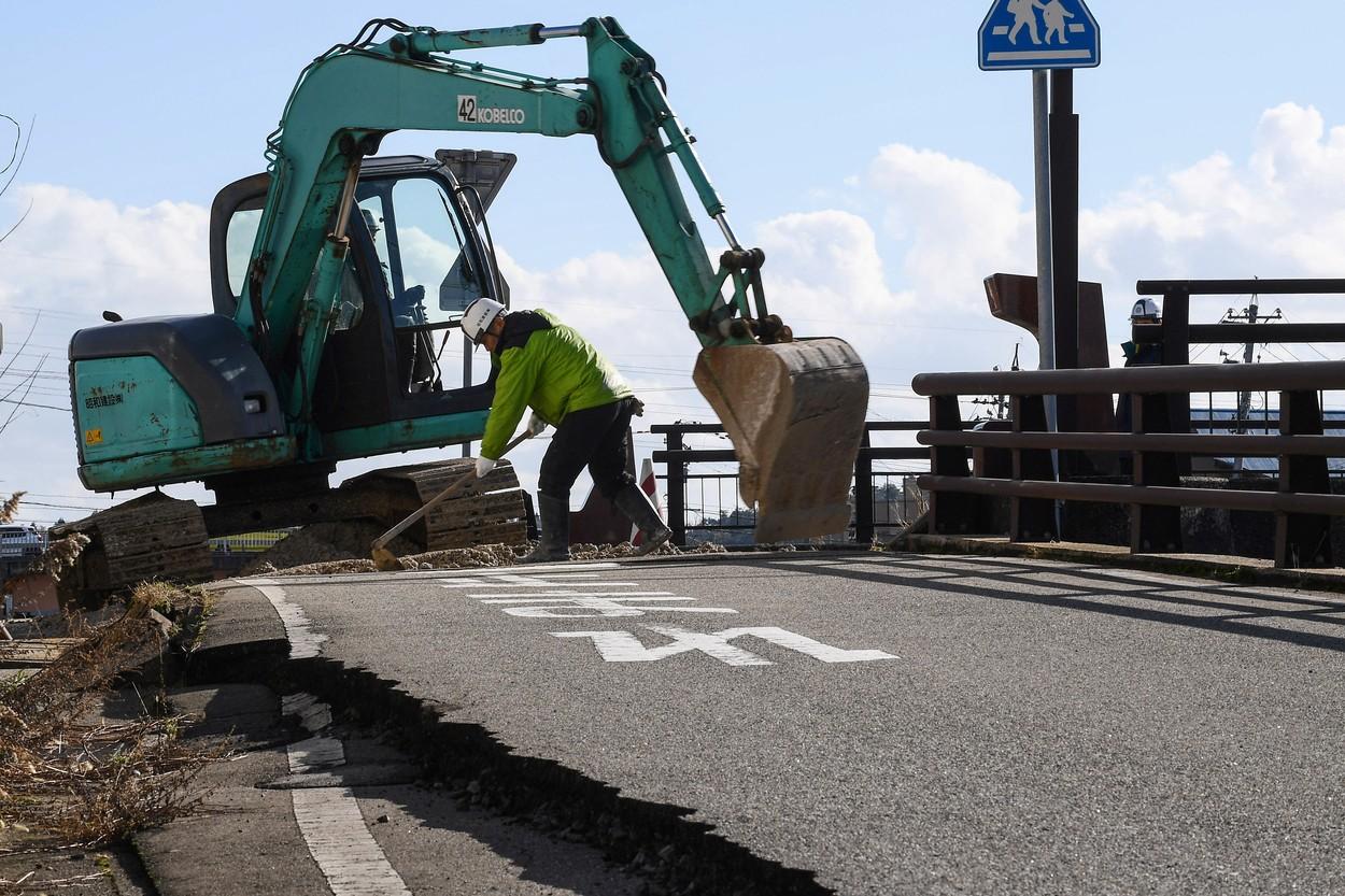 Bilan negru în Japonia. Numărul morțiilor după cutremurul de 7,6 a ajuns la 73. Autoritățile întră în a 4-a zis de căutări pentru supravieţuitori