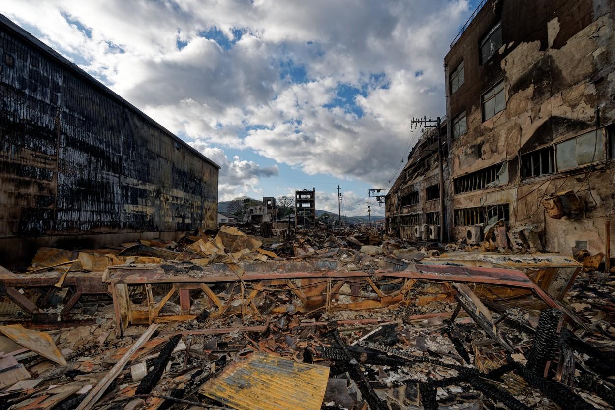 Bilan negru în Japonia. Numărul morțiilor după cutremurul de 7,6 a ajuns la 73. Autoritățile întră în a 4-a zis de căutări pentru supravieţuitori