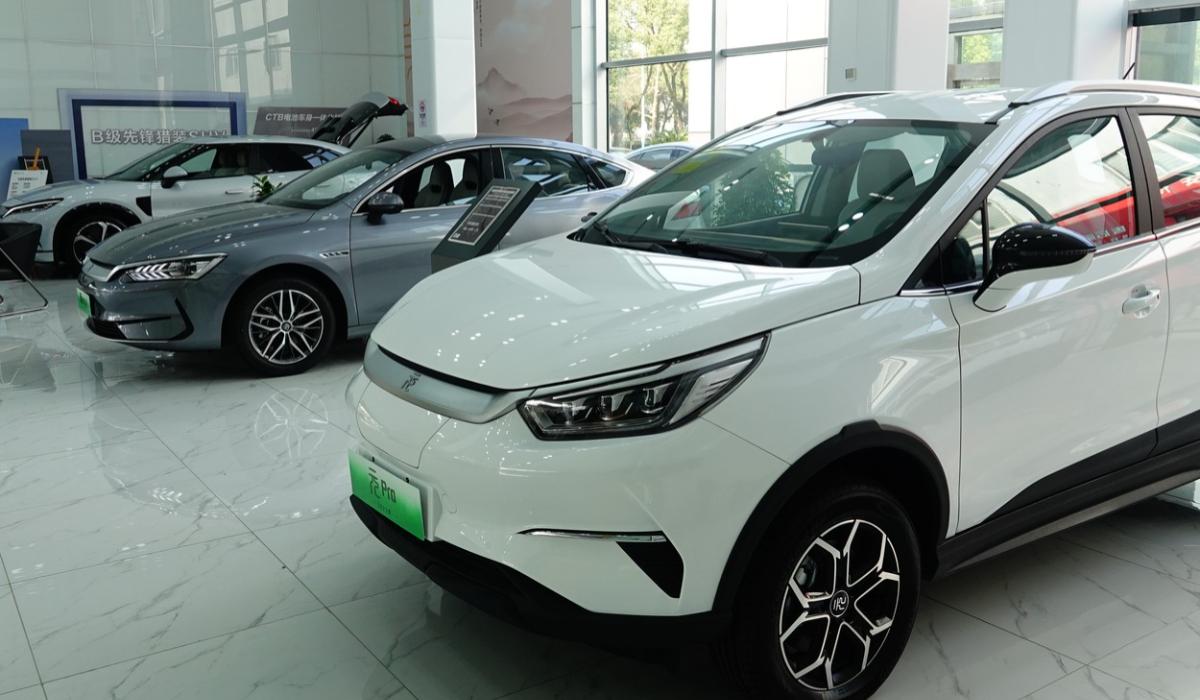 O companie din China a depăşit Tesla la vânzări, în ultimele trei luni. BYD nu este prezentă pe piaţa americană