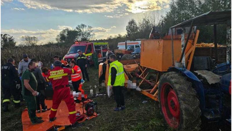 Un bărbat care lucra pe câmp și-a prins picioarele într-un utilaj de cules porumbul, în Timiș. A fost dus la spital cu elicopterul SMURD