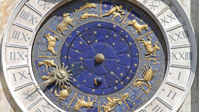 Horoscop 22 octombrie 2024. Trei zodii își schimbă din temelii viața amoroasă. Vor trăi momente de pasiune intense