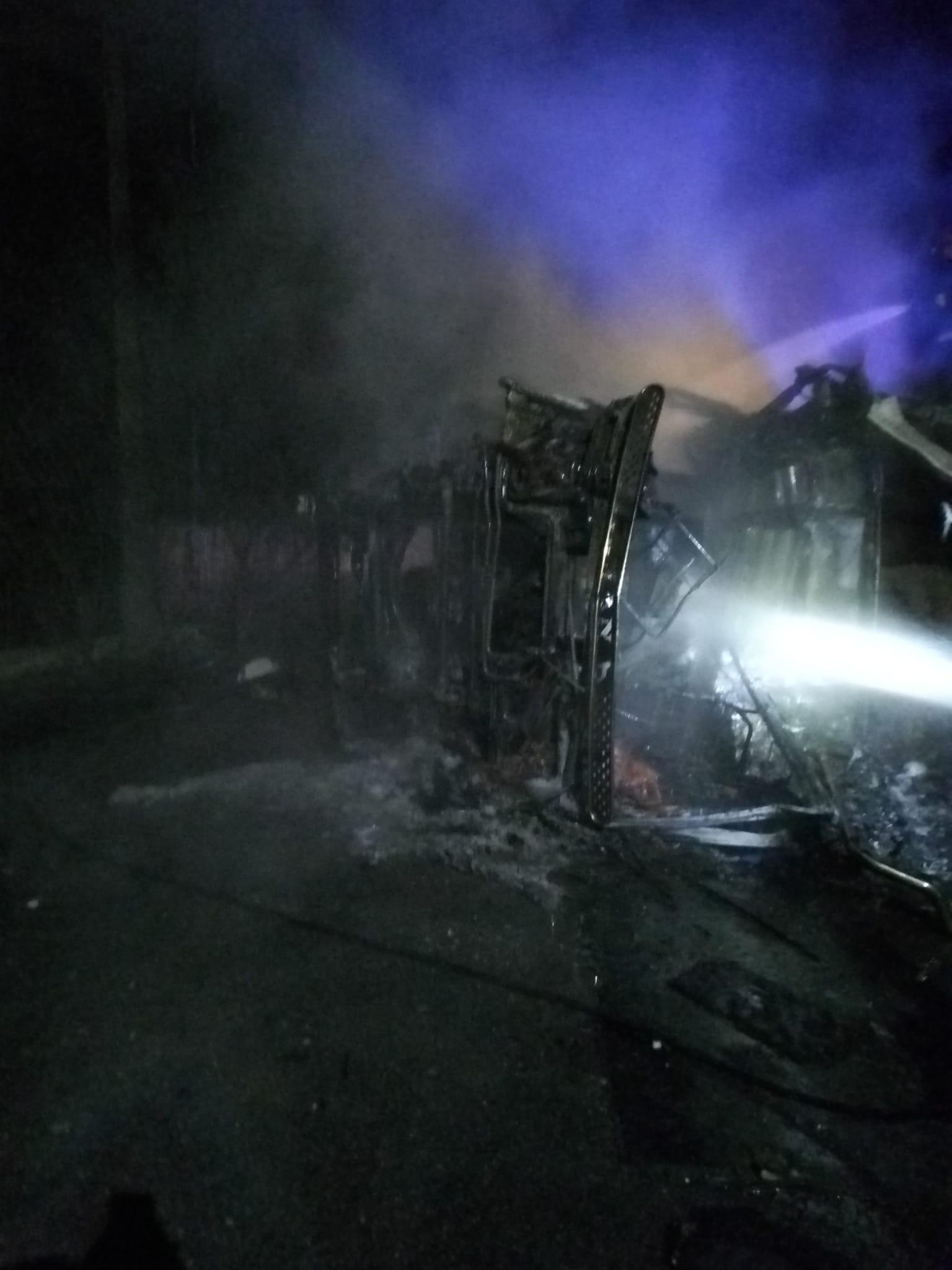 Două TIR-uri încărcate cu piatră s-au ciocnit la Slătioara, în Vâlcea