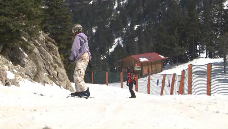 Domeniul Schiabil Transalpina se pregăteşte pentru noul sezon de schi. Temperaturile pe pârtie au scăzut sub 0 grade