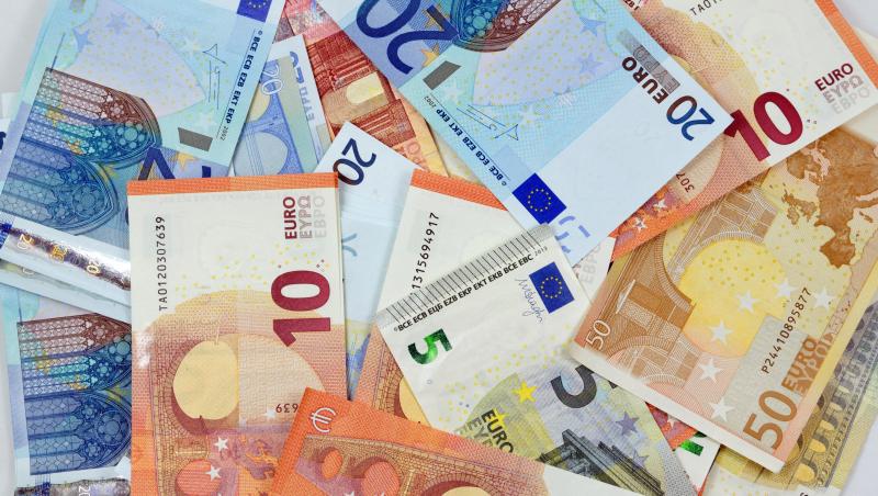 Economia zonei euro dă semne de redresare. Vești bune din Irlanda și Belgia