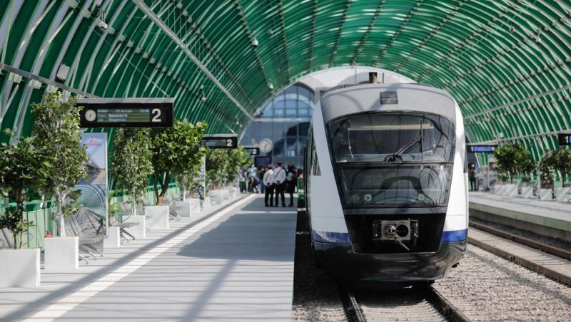 Circulaţia trenurilor, întreruptă temporar pe timp de zi între Bucureşti şi Aeroportul Otopeni. 16 curse vor fi anulate