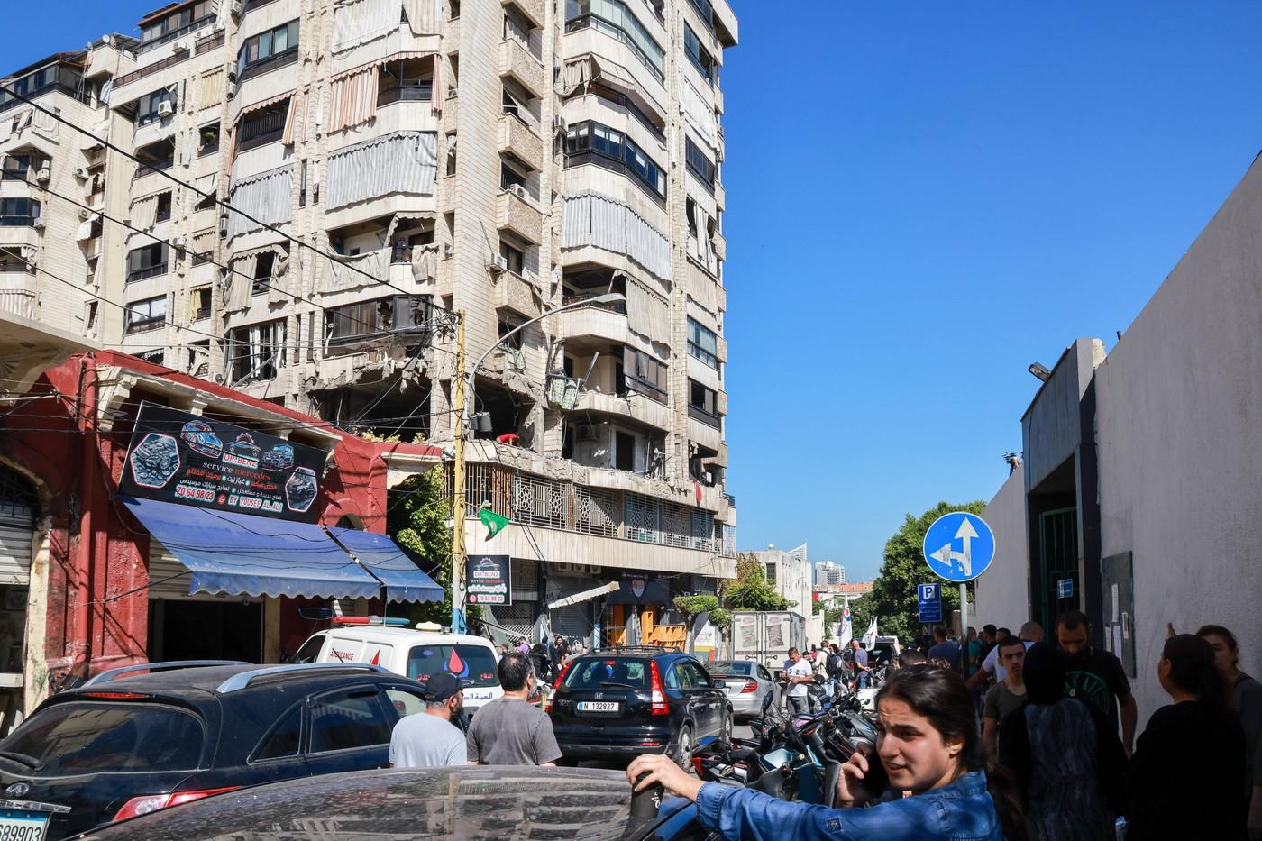 Imagini cu distrugerile provocate de raidurile israeliene în centrul Beirutului