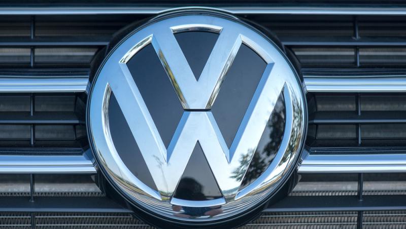 Criză la Volkswagen. Grupul auto spune că singurul mod pentru a păstra locurile de muncă este scăderea salariilor cu 10%