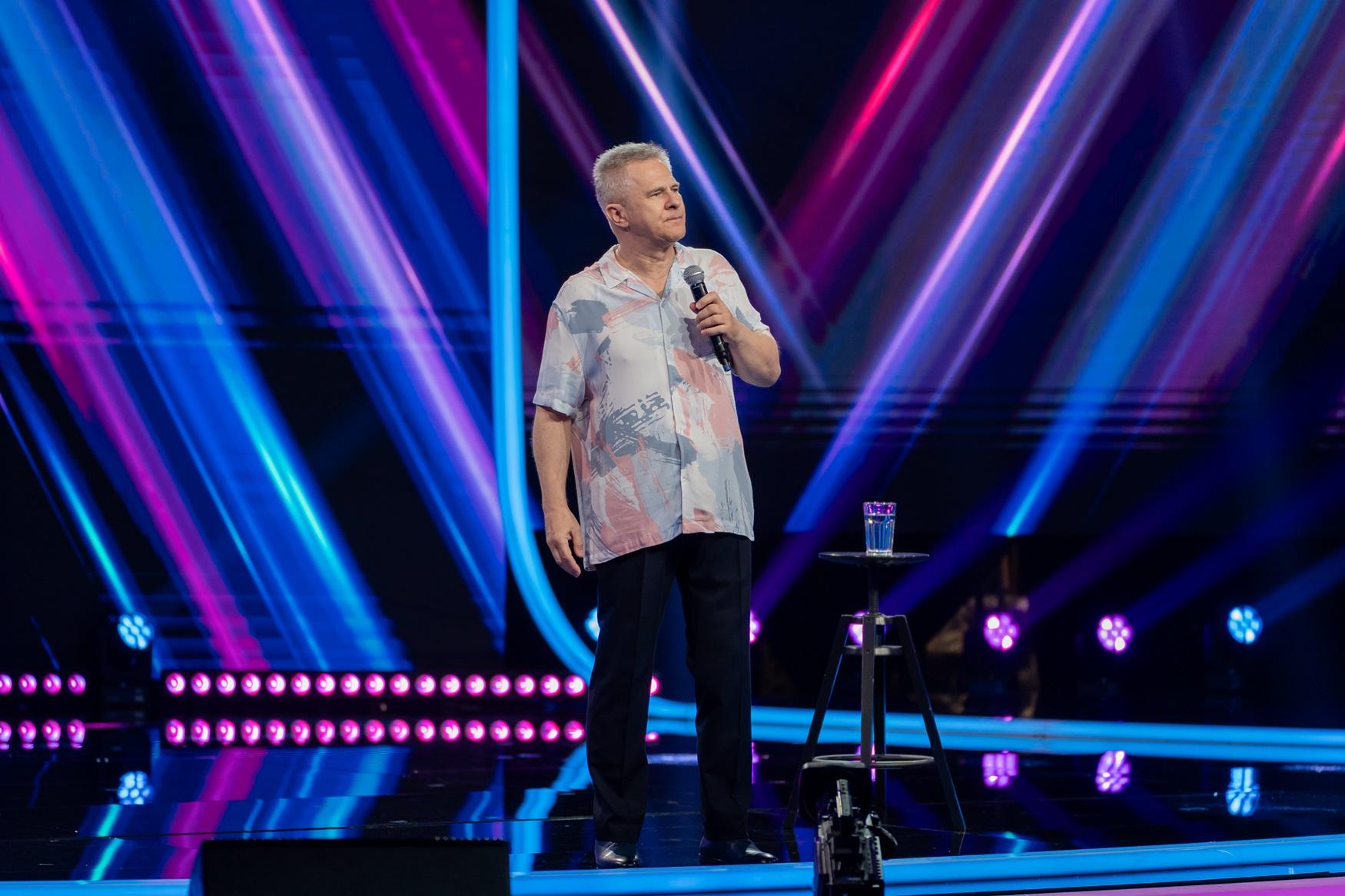 Doru Octavian Dumitru, invitat special pe scena iUmor: "Durerea este acolo, n-ai cum să scapi de ea, dar suferința este opțională. Fii vesel!"