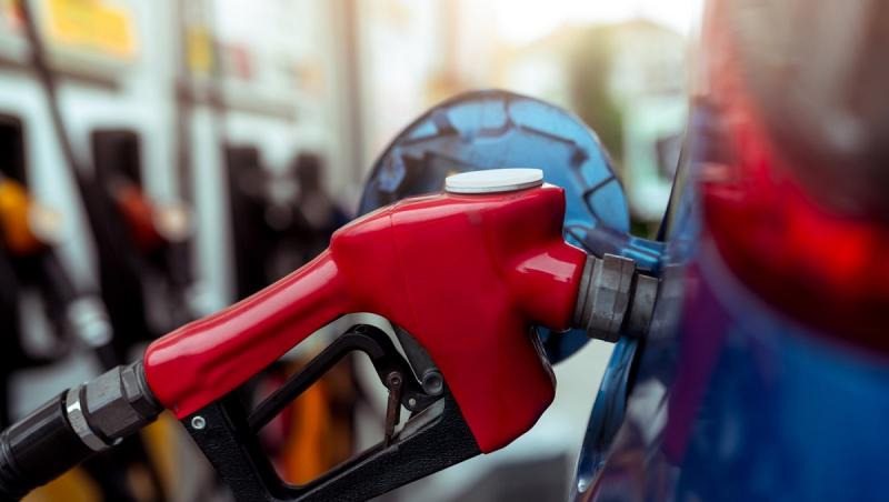 Care sunt preţurile la carburanţi astăzi, 31 octombrie 2024. Preţul la benzină premium a crescut cu 4 bani pe litru