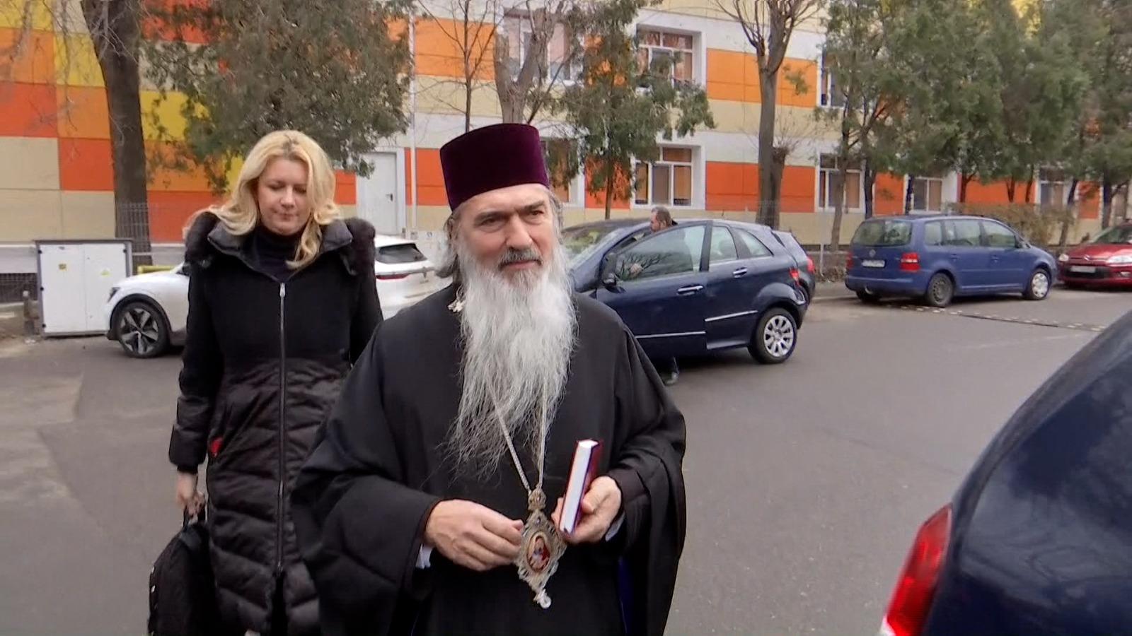 IPS Teodosie, sancţionat de Patriarhul Daniel după ce a rostit o rugăciune interzisă. Ce nu mai are voie să facă