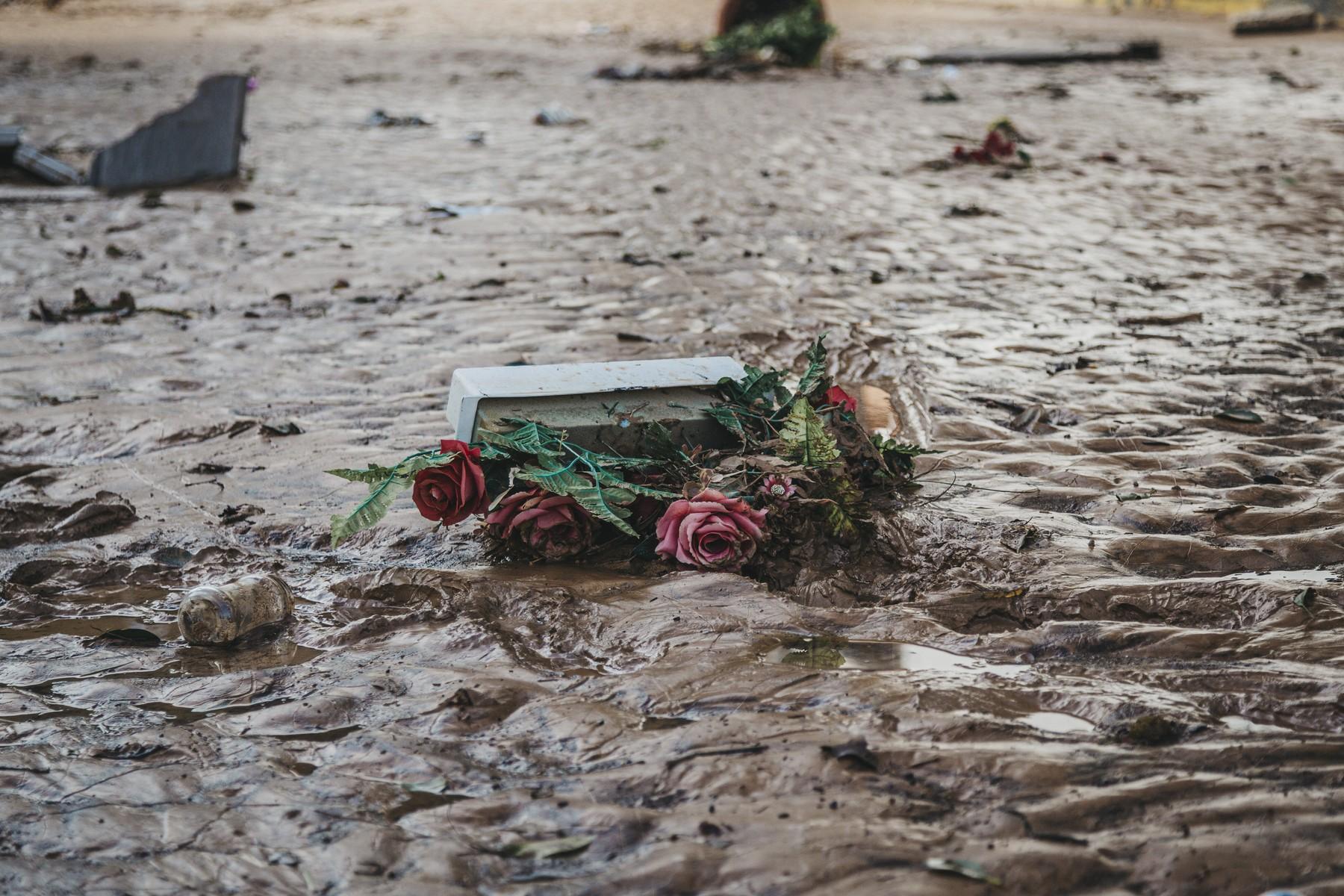 MAE confirmă moartea unui român în inundaţiile devastatoare din Spania. Se afla pe lista persoanelor dispărute