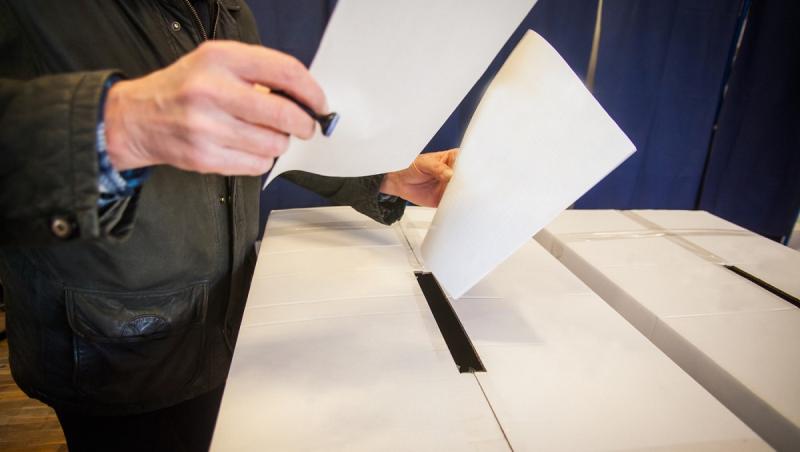 Cum vor arăta buletinele de vot la referendumul organizat pe 24 noiembrie, la Bucureşti