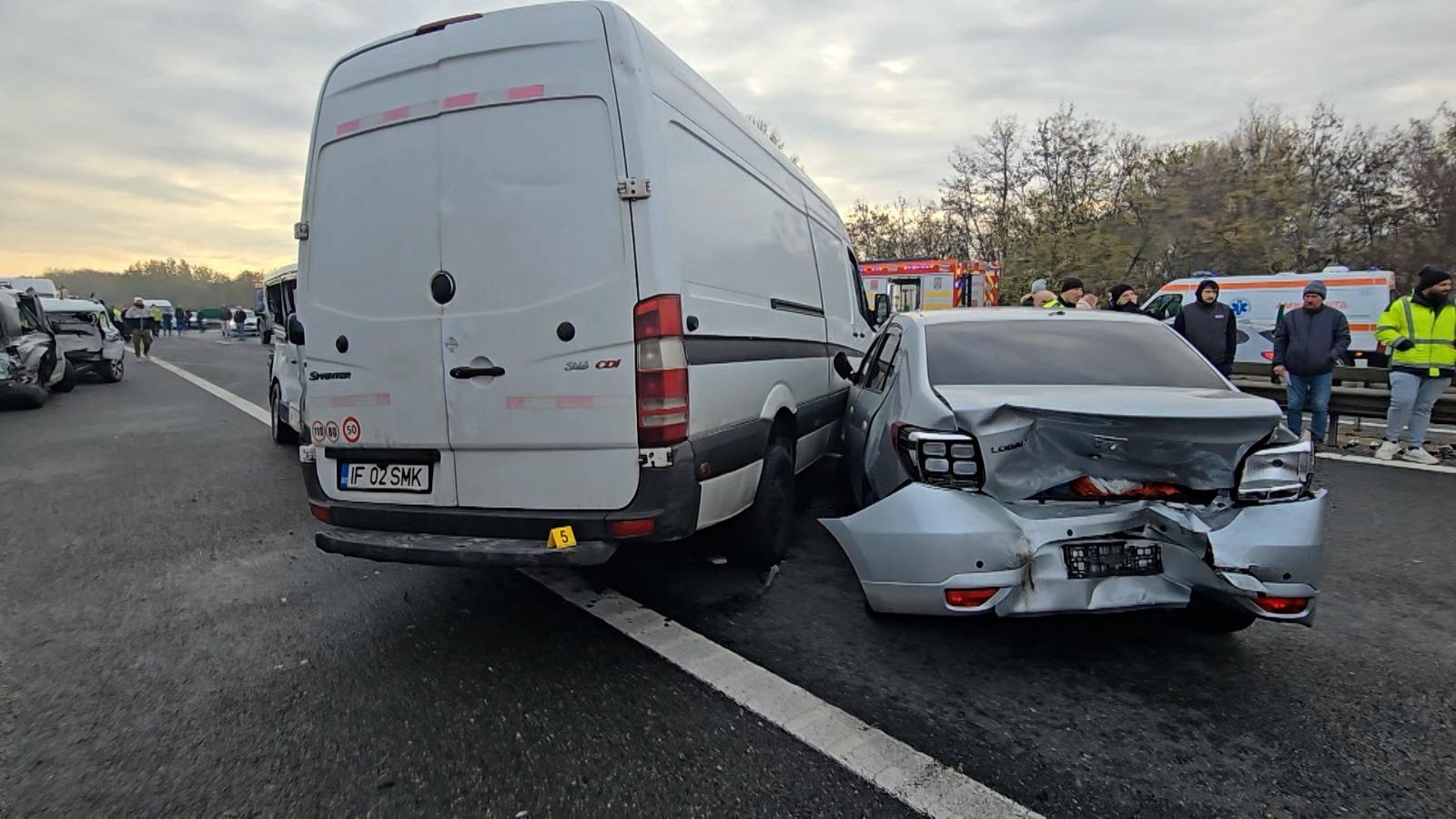 Filmul carambolului de pe A3, unde 12 maşini s-au ciocnit una după alta. Ce a produs haosul: "Şocul vieţii mele"